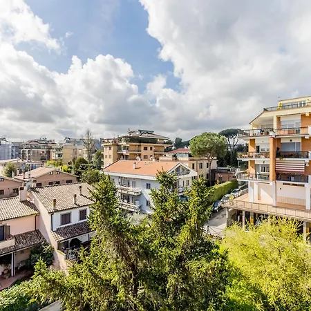 Terrace With A View Near Ospedale San Pietro *
